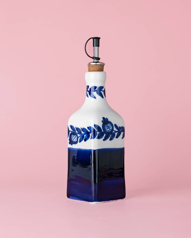 Artisanal Ceramic Olive Oil Dispenser - Traditional Nerja